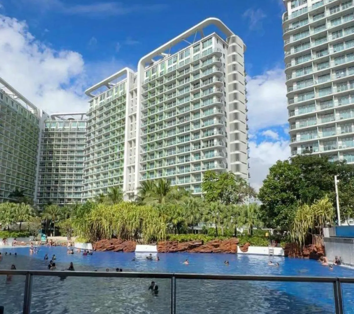 Sm Bicutan Condo Staycation Manila